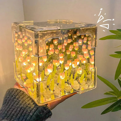 Cube Tulip Lamp